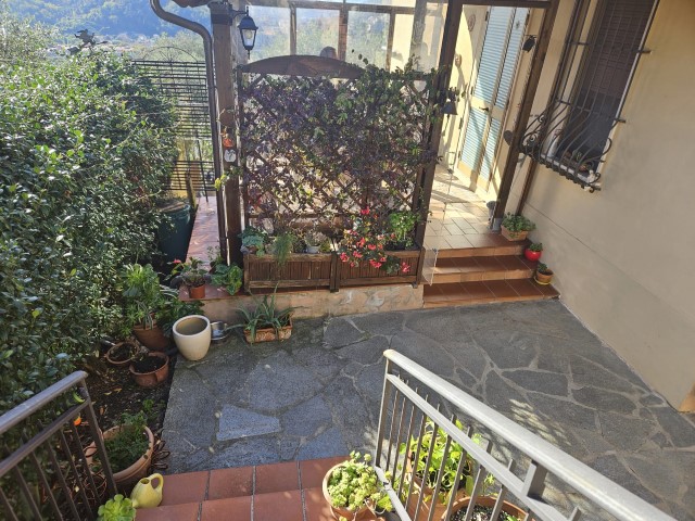 PORZIONE DI BIFAMILIARE