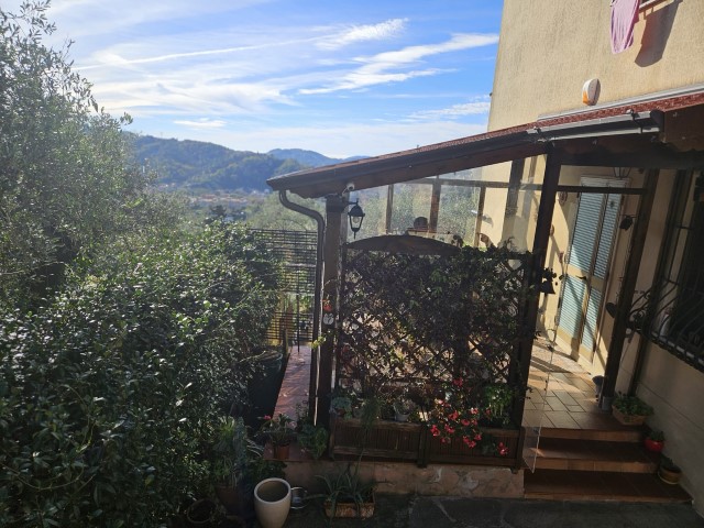 PORZIONE DI BIFAMILIARE